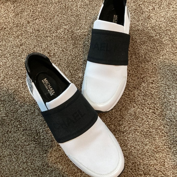Michael Kors wedge sneakers - Picture 2 of 3